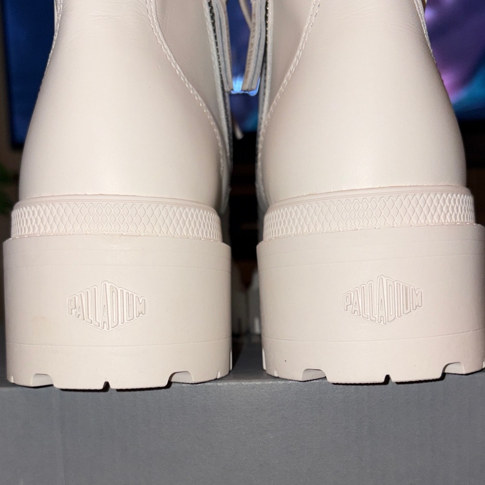 #134 Palladium Women's 9 white/lcream Combat Boots NWTWB organic shock 2 - Picture 11 of 13